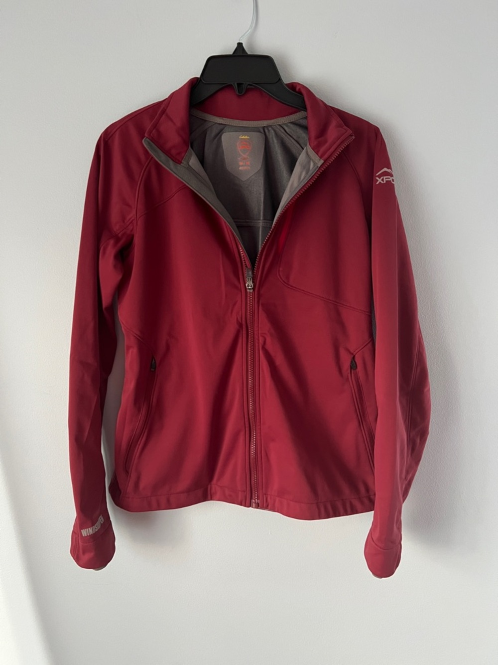 Women’s Cabelas Red Full-Zip Softshell Jacket